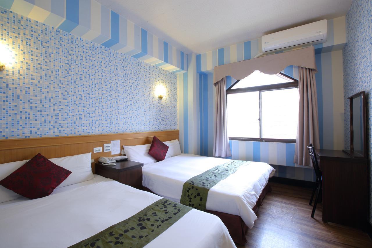 Chiayi Crown Hotel Екстериор снимка