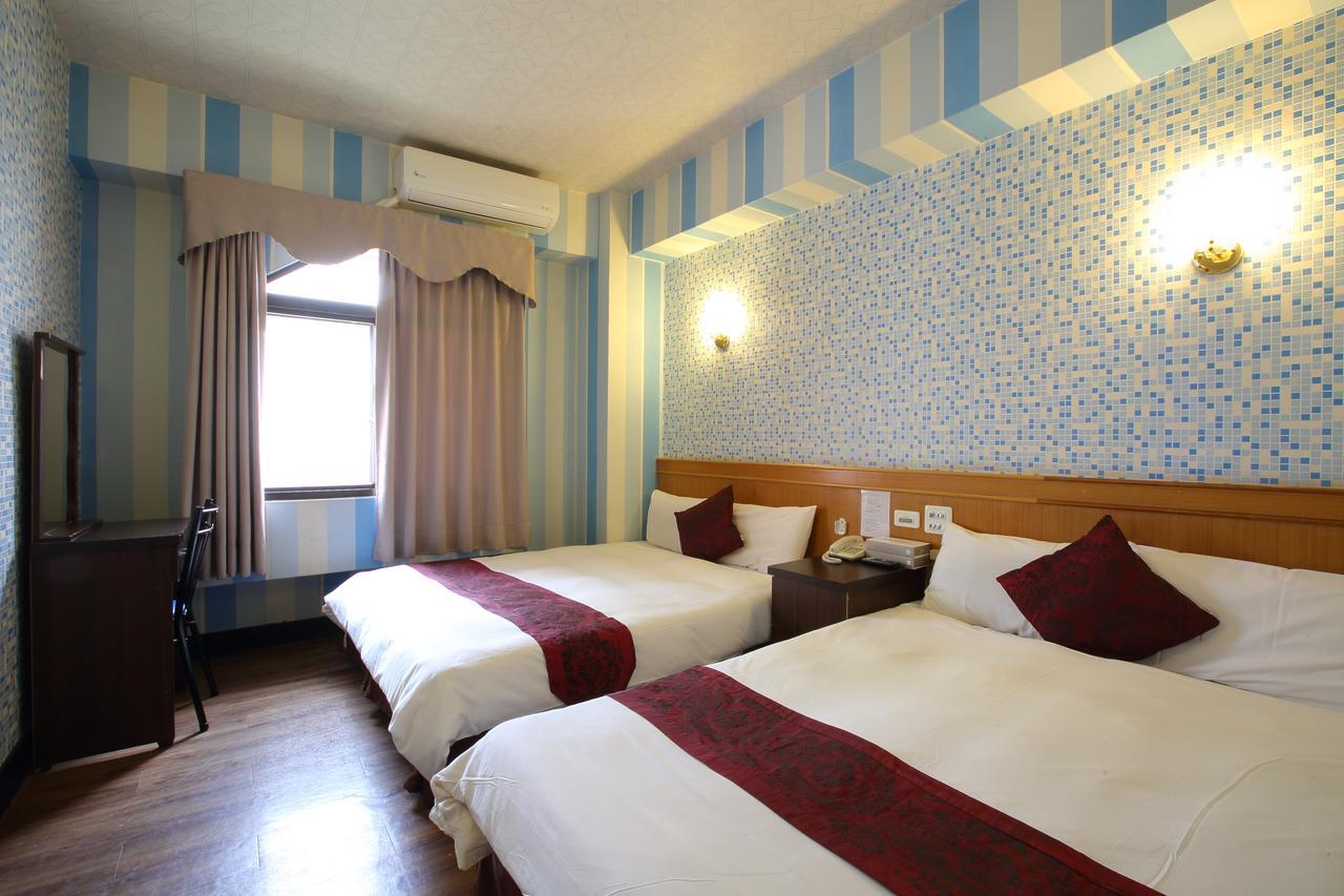 Chiayi Crown Hotel Екстериор снимка