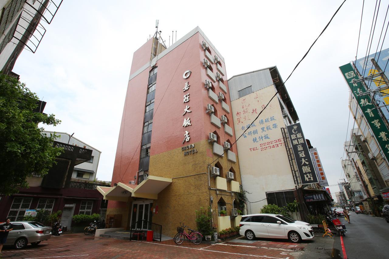 Chiayi Crown Hotel Екстериор снимка